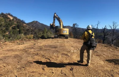 Industrial excavator Cummins ECM application reference