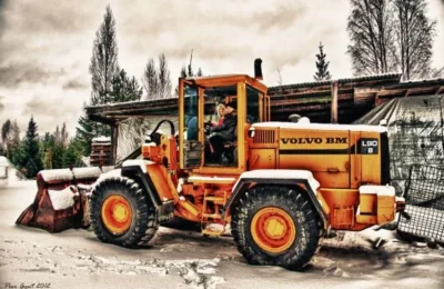 What an ECU Does on a Commercial Diesel Vehicle heavy equipment scene