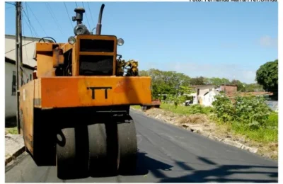 Paver Display Housing Dimensions and Connector Evidence heavy equipment application image